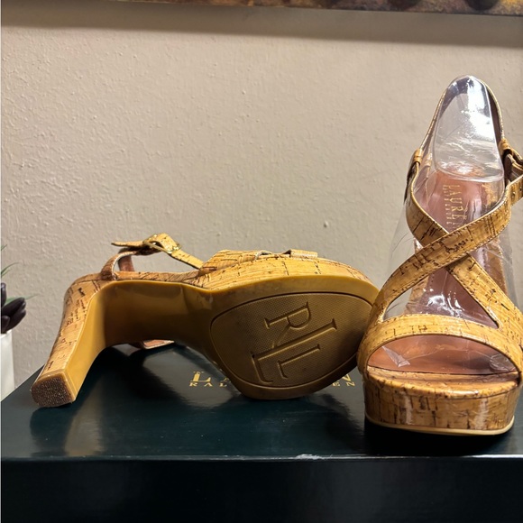 Ralph Lauren tan cork coated platform sandals; very nice and easy to walk in - Picture 5 of 10